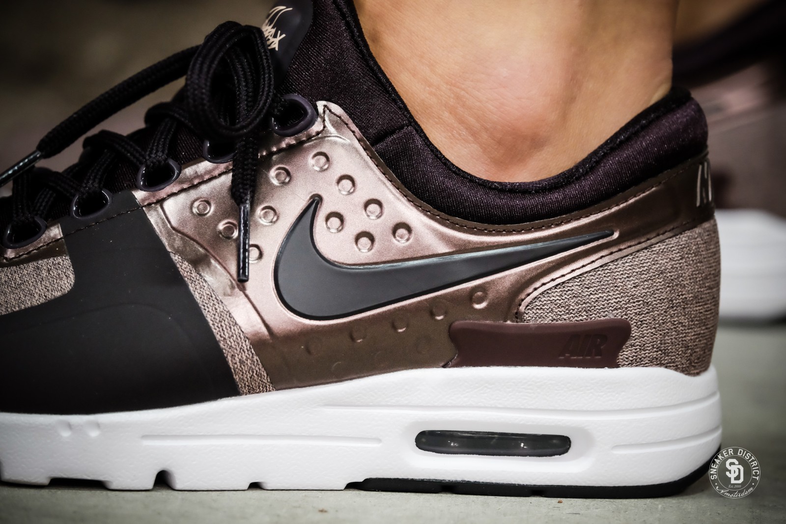 nike air max zero premium black nike air max zero premium black