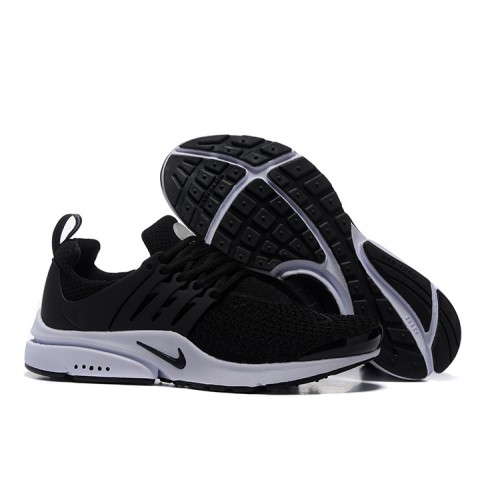 basket nike noir et blanche