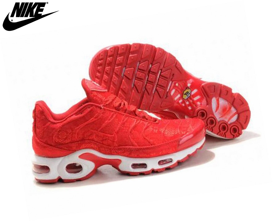 basket nike rouge femme